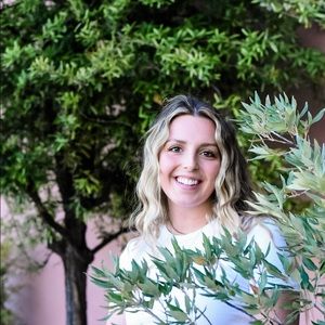 Meet your Posher, Ally